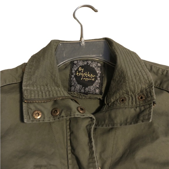 By together Small khaki green army jacket, small, button/zipper, cinch waist - Picture 3 of 8